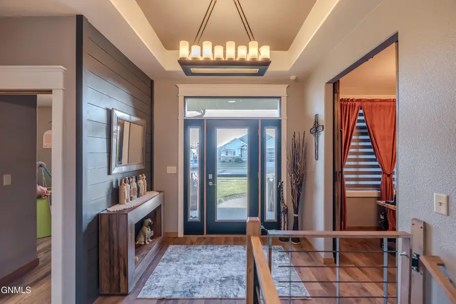 3424 Chisholm Trail, Bismarck, ND 58503 - Image #2