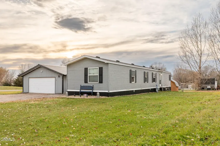 215 Dove Street, Lincoln, ND 58504 - Image #2