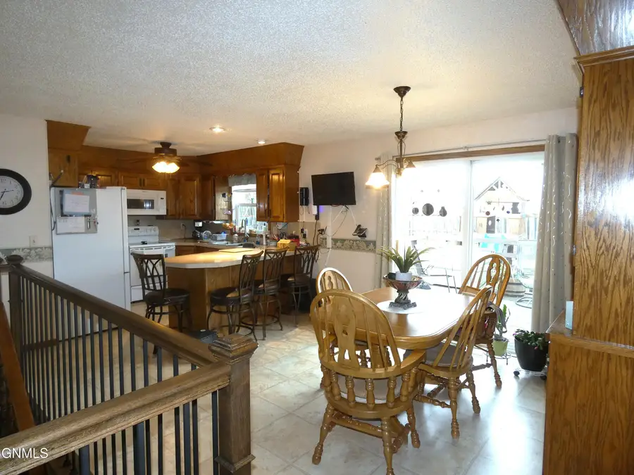 1824 Longley Avenue, Bismarck, ND 58501 - Image #2