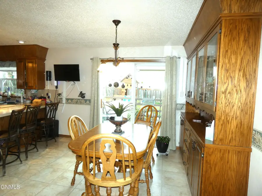 1824 Longley Avenue, Bismarck, ND 58501 - Image #3