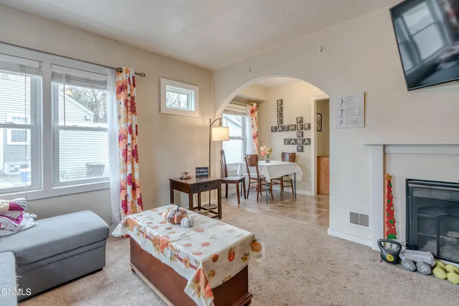 909 E Avenue E, Bismarck, ND 58501 - Image #3