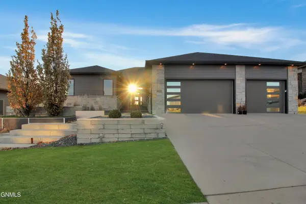 3622 Valley Drive, Bismarck, ND 58503