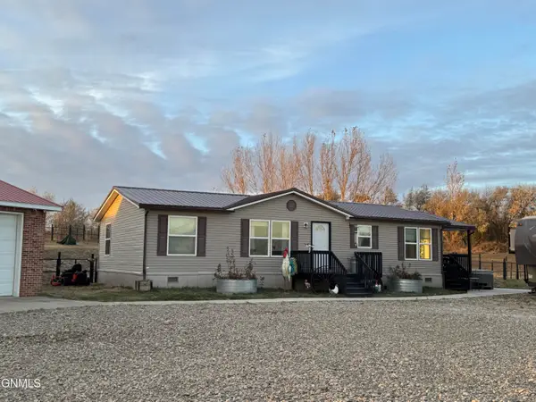 5418 Sunset Boulevard, Williston, ND 58801