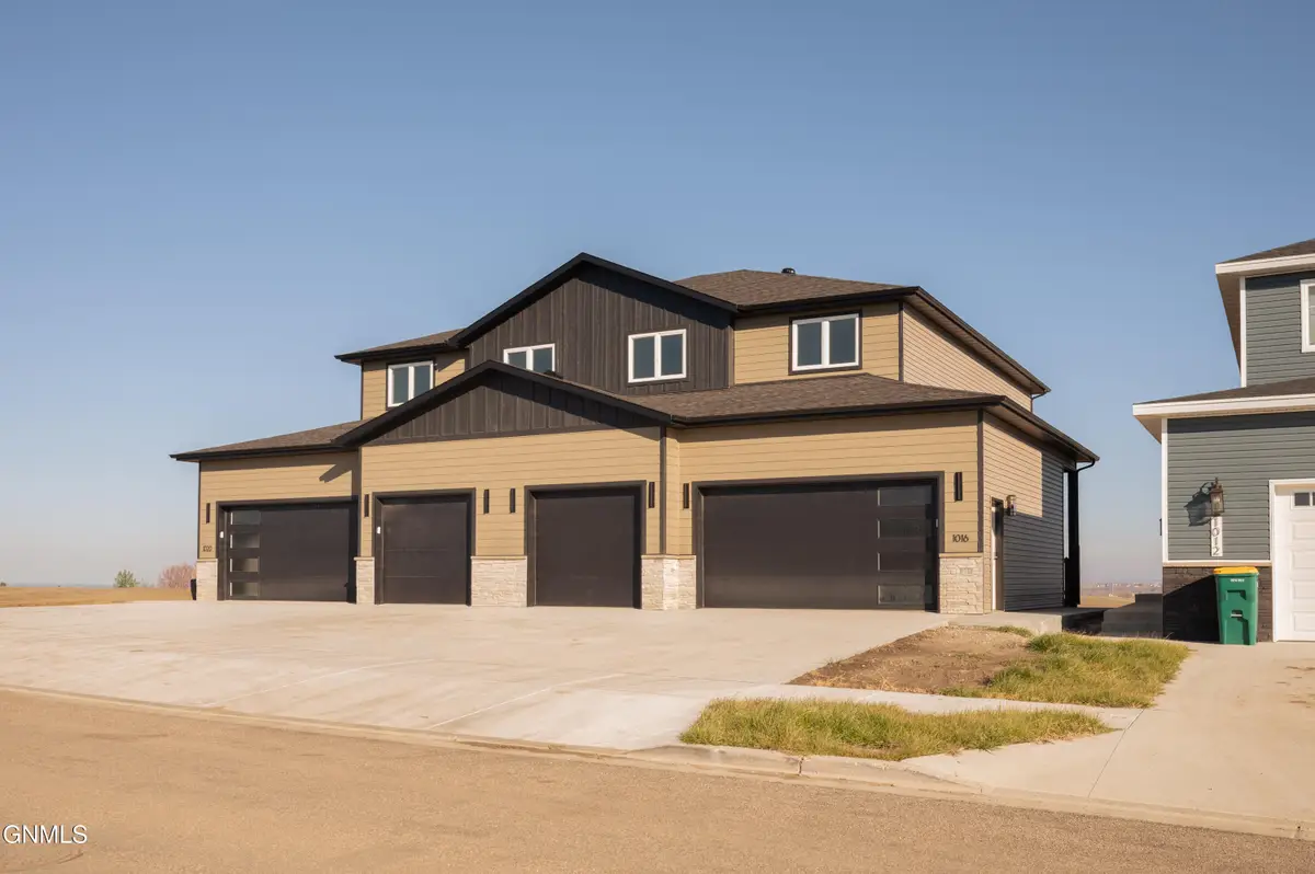 1016 Beretta Street Nw, Mandan, ND 58554 - Image #1