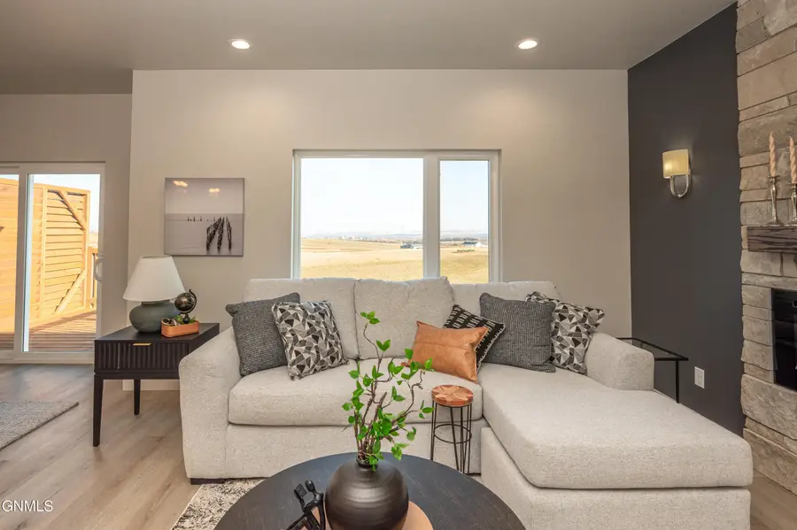 1016 Beretta Street Nw, Mandan, ND 58554 - Image #3