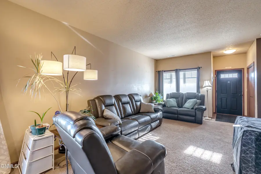 1149 Santa Fe Avenue, Bismarck, ND 58504 - Image #3