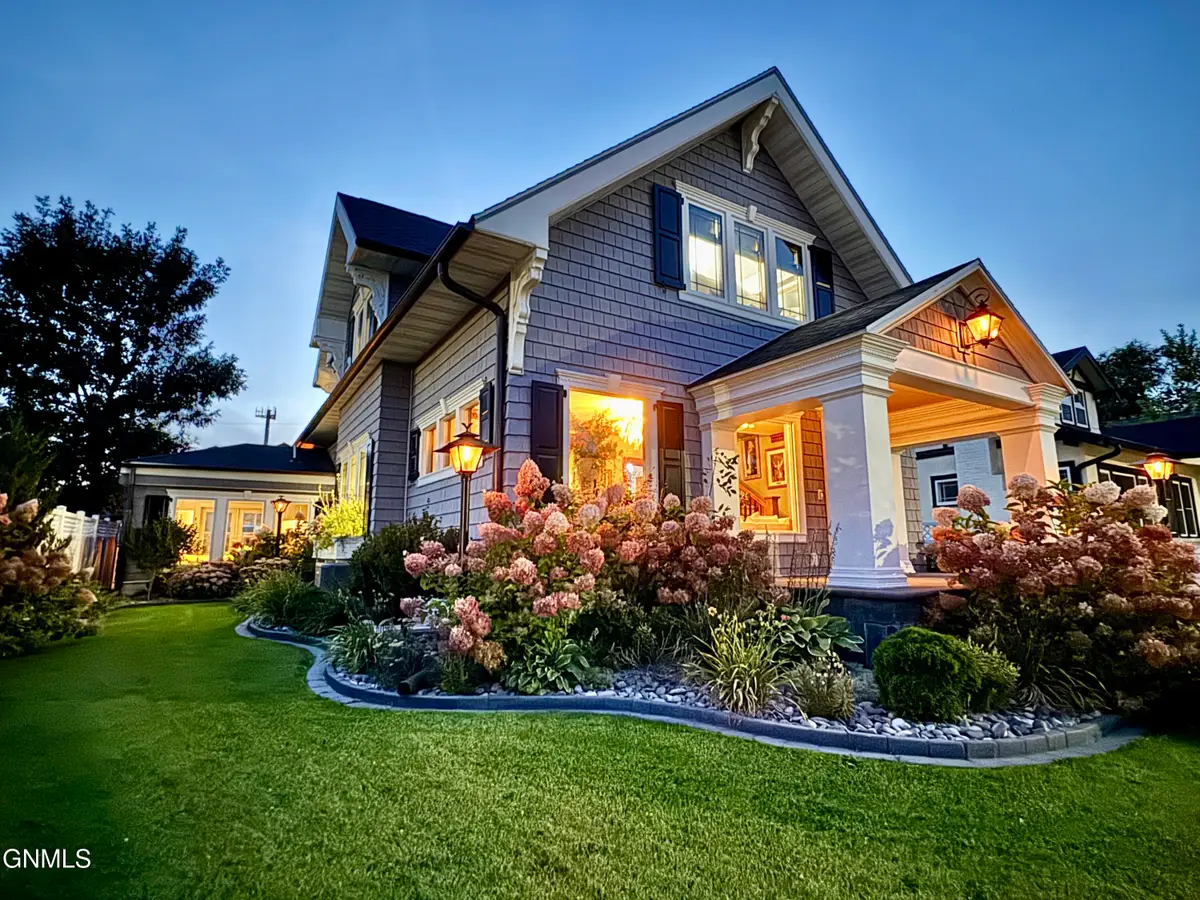 409 3rd Avenue E, Williston, ND 58801 - Image #1