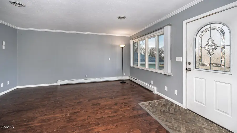 1413 18th Street, Bismarck, ND 58501 - Image #2