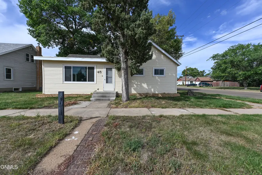 45 9th Avenue W, Dickinson, ND 58601 - Image #3