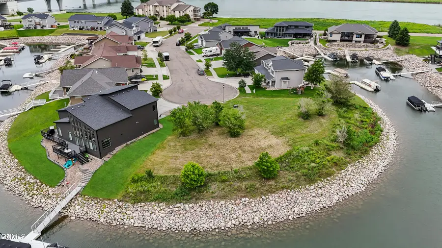 2207 Bridgeview Court Se, Mandan, ND 58554 - Image #3