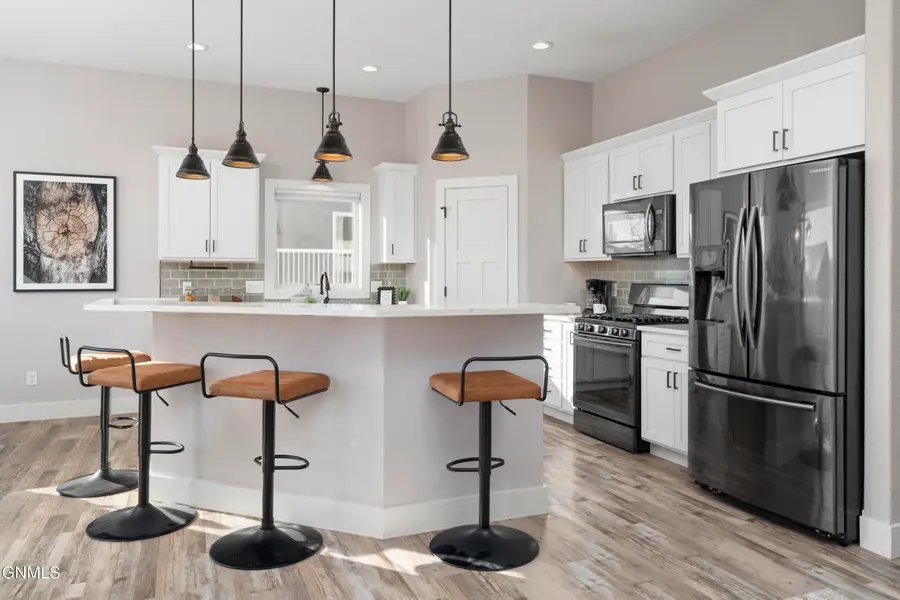 5413 Onyx Drive, Bismarck, ND 58503 - Image #2