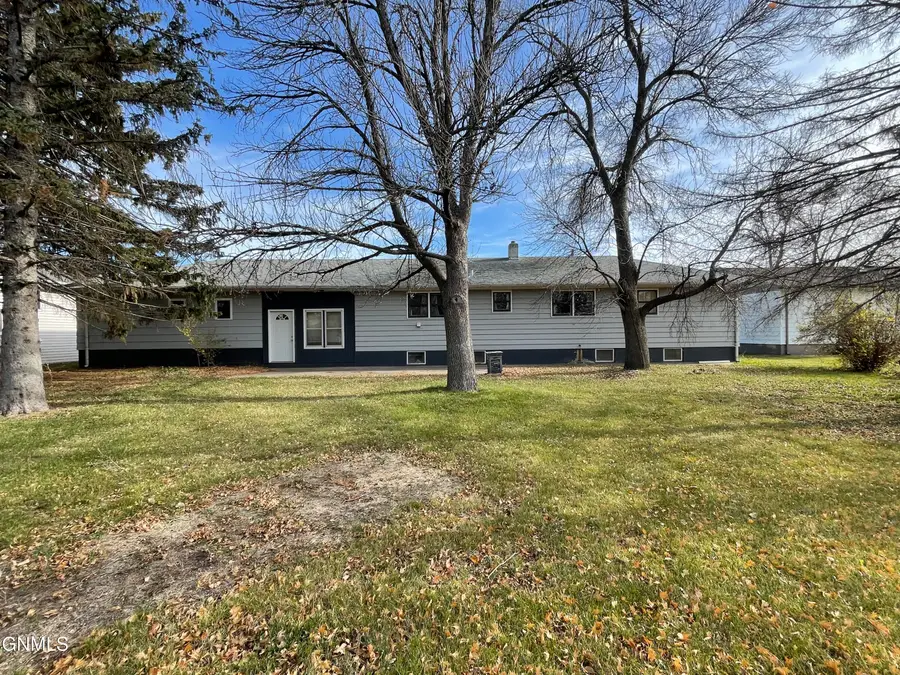 205 Badger Street S, Wishek, ND 58495 - Image #3