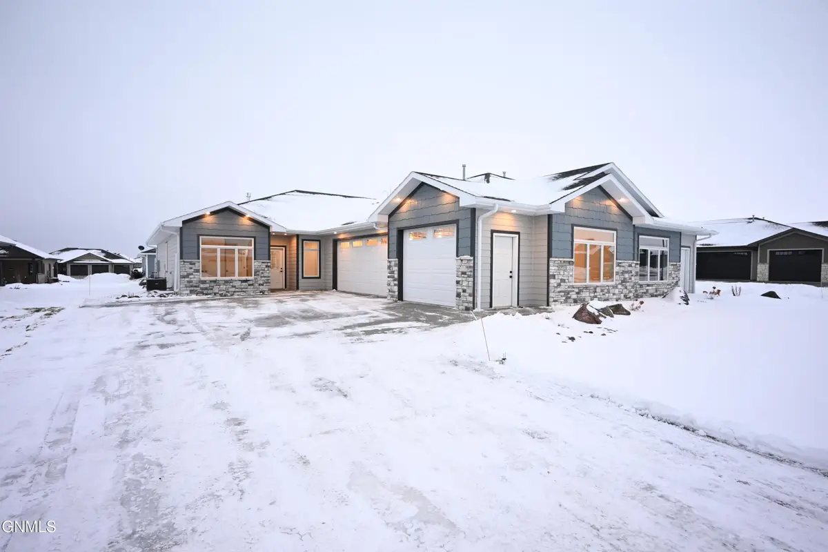 1907 Community Lp, Bismarck, ND 58503 - Image #1