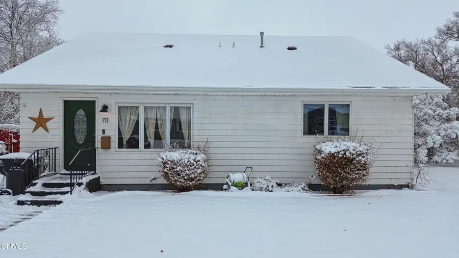 711 13th Avenue W, Williston, ND 58801 - Image #2