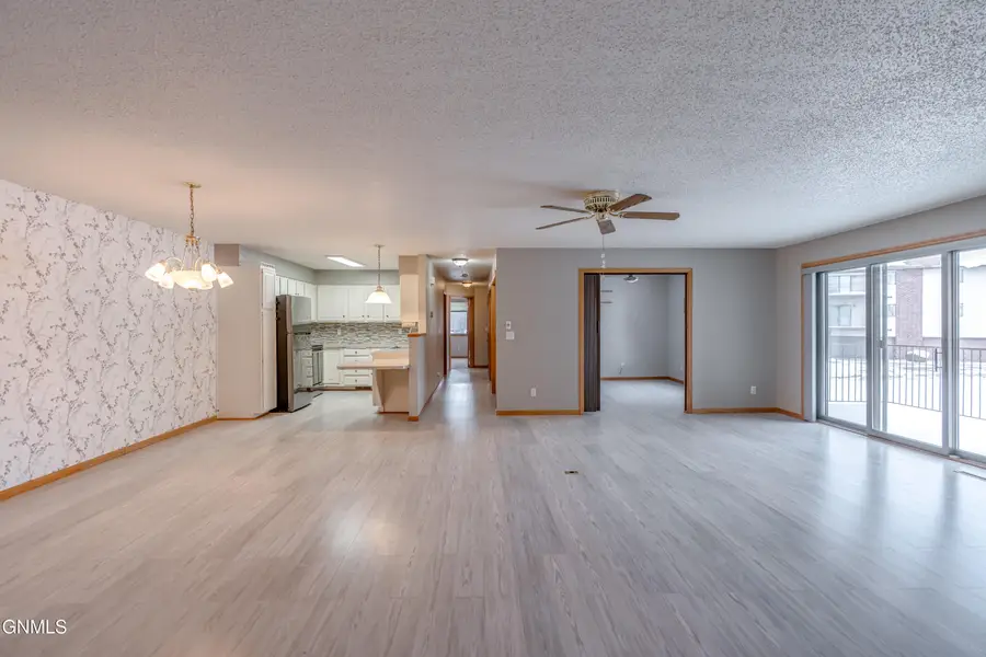 3305 Montreal Street #202, Bismarck, ND 58503 - Image #3