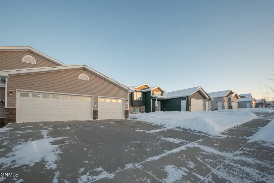 5017 Hudson Street, Bismarck, ND 58503 - Image #2