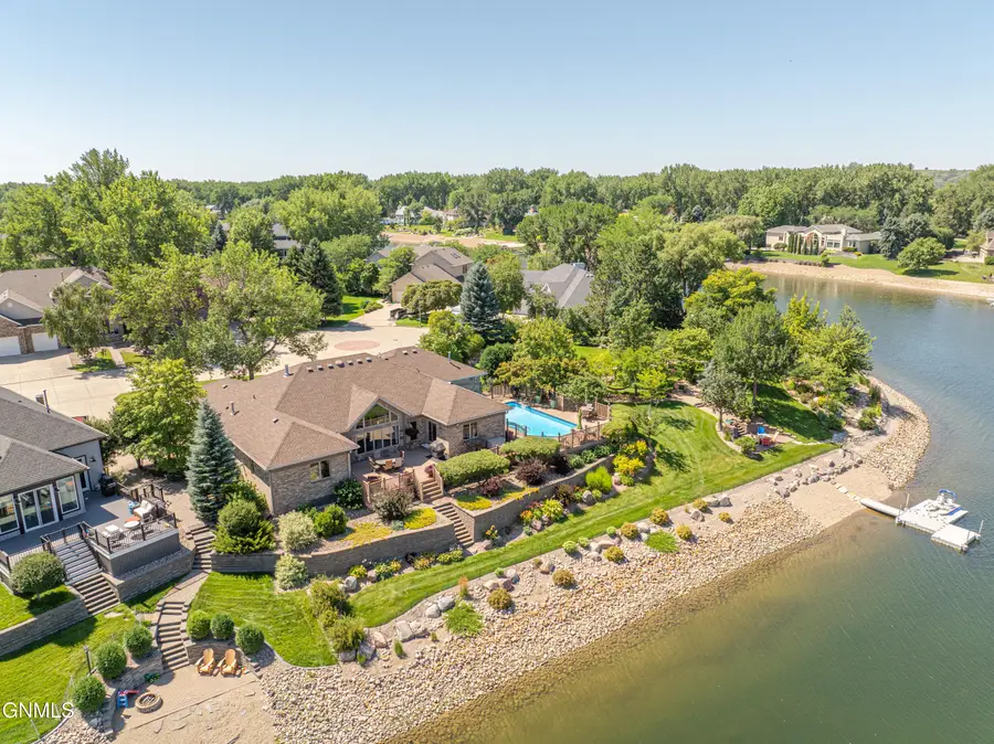 1524 Buccaneer Place, Bismarck, ND 58504 - Image #2