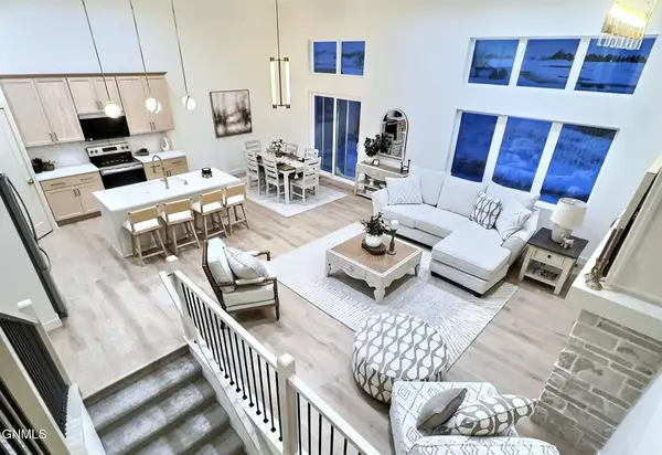 918 Beretta Street Nw, Mandan, ND 58554