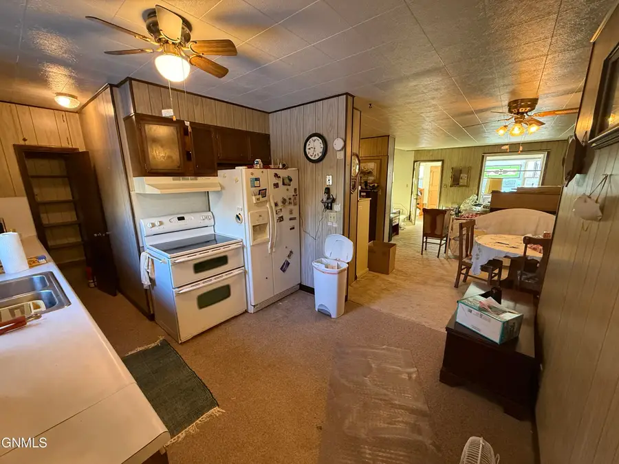 704 6th Street, Bismarck, ND 58501 - Image #2