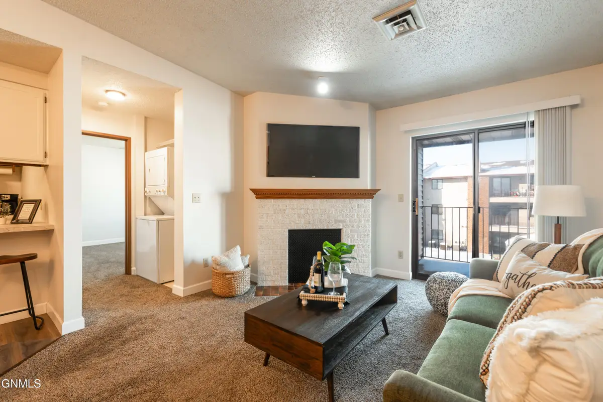 2910 Ontario Lane #11, Bismarck, ND 58503 - Image #1