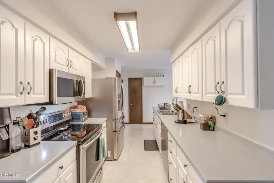 601 Interstate Avenue W, Bismarck, ND 58503 - Image #3