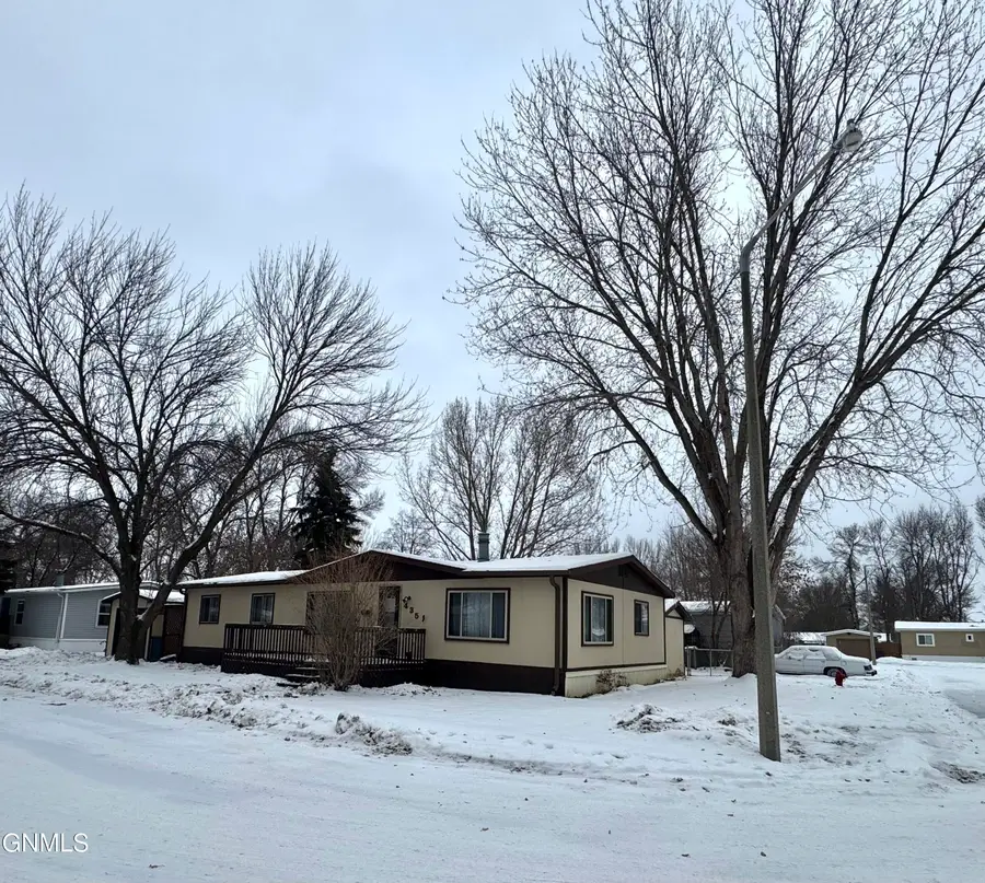 435 Piccadilly Circle, Bismarck, ND 58504 - Image #3