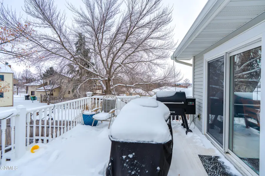 3206 Bitteroot Avenue, Bismarck, ND 58503 - Image #3