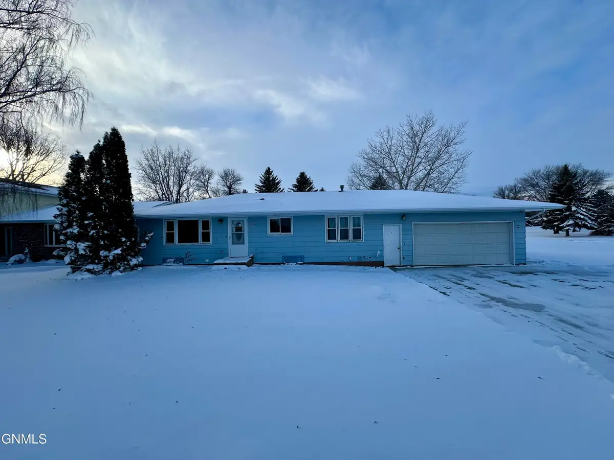 503 Sayler Street, Underwood, ND 58576 - Image #1