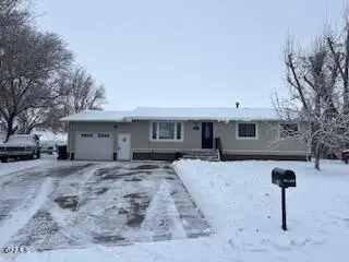 628 Sunset Drive, Watford City, ND 58854 - Image #2