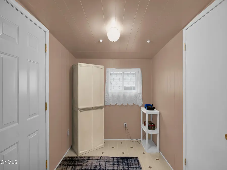 314 Sussex Street, Bismarck, ND 58504 - Image #3