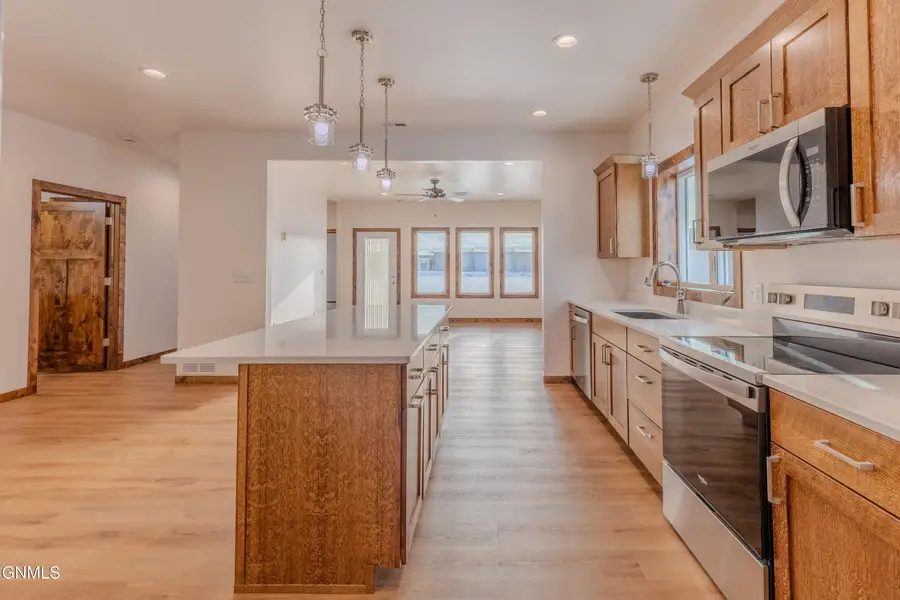 3423 E Calgary Avenue, Bismarck, ND 58503 - Image #3