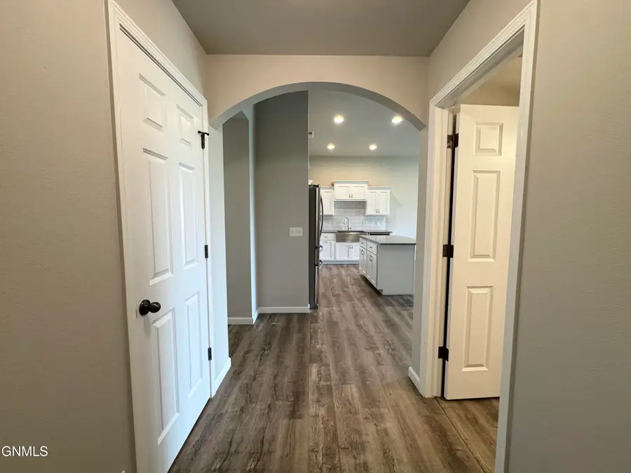 201 Kenner Loop, Bismarck, ND 58504 - Image #3