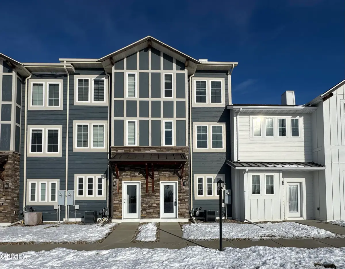 3161 Sullivan Loop, Lincoln, ND 58504 - Image #1