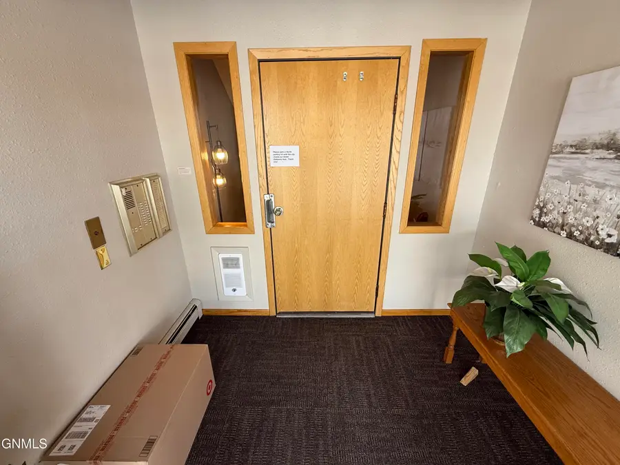 2710 Gateway Avenue #3e, Bismarck, ND 58503 - Image #2