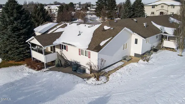 575 Brandon Place, Bismarck, ND 58503