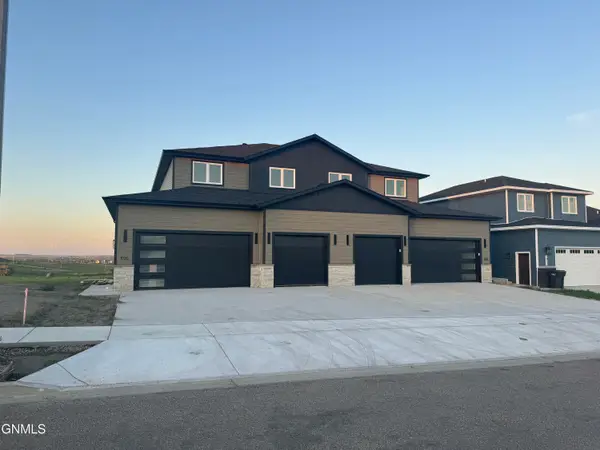 1020 Beretta Street Nw, Mandan, ND 58554