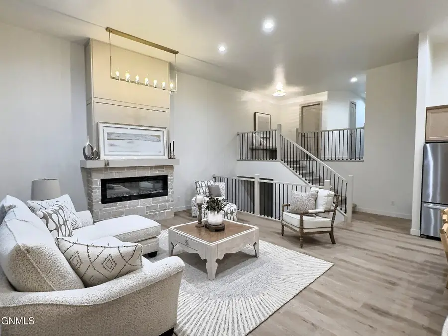 918 Beretta Street Nw, Mandan, ND 58554 - Image #3