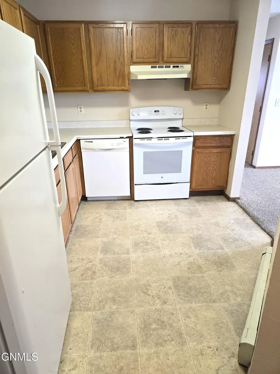 1112 Portland Drive #301, Bismarck, ND 58504 - Image #2