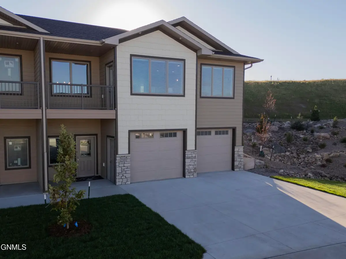 6201 Tyler Parkway #246, Bismarck, ND 58503 - Image #1