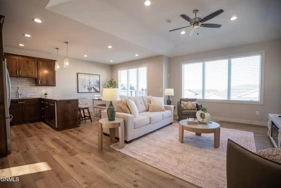 6201 Tyler Parkway #246, Bismarck, ND 58503 - Image #2