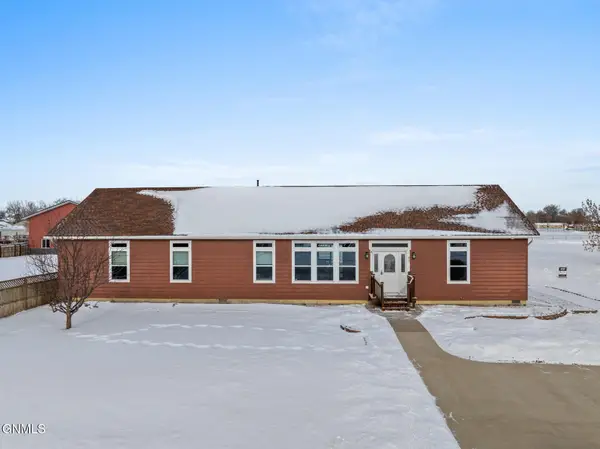837 Pominville Avenue, Fairview, MT 59221