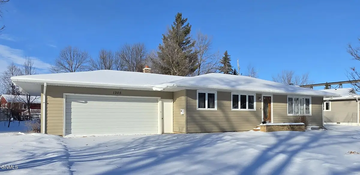 1305 Chautauqua Boulevard, Valley City, ND 58072 - Image #1