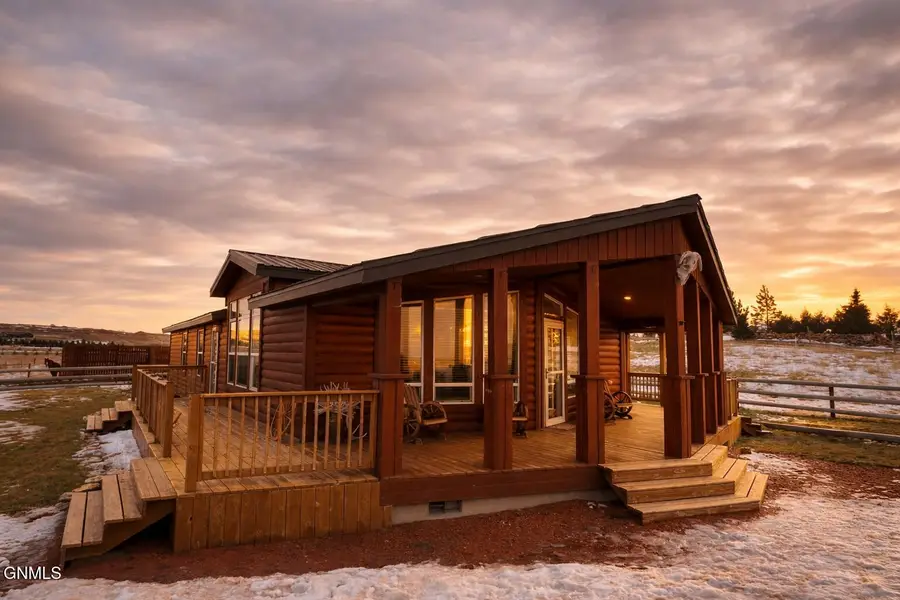 1005 7th Street Nw, Bowman, ND 58623 - Image #3