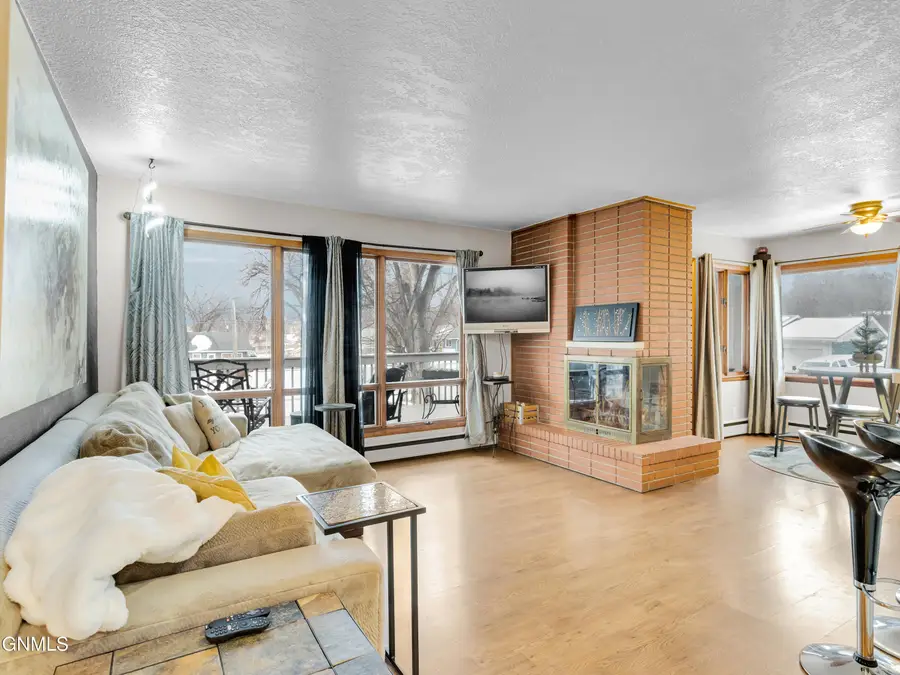 1328 18th Street, Bismarck, ND 58501 - Image #3