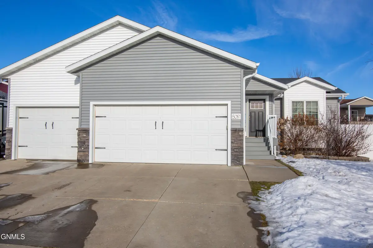 5019 39th Avenue Nw, Mandan, ND 58554 - Image #1