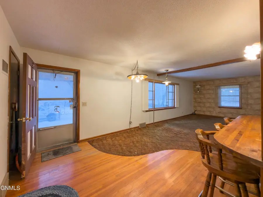 238 4th Street Nw, Tioga, ND 58852 - Image #3