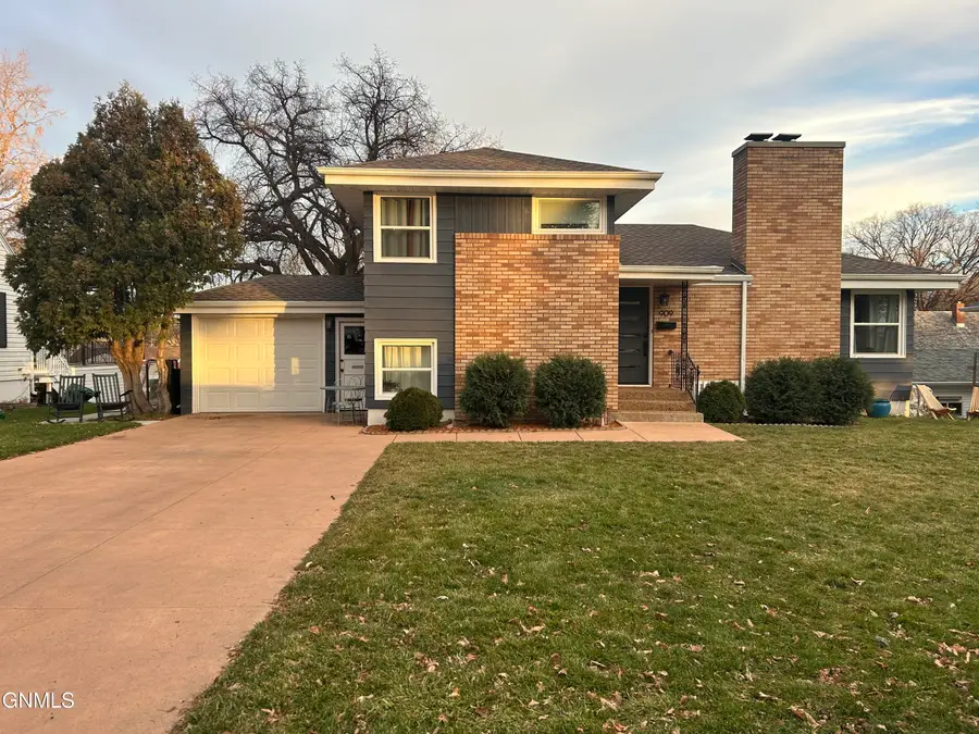 909 1st Street N, Bismarck, ND 58501 - Image #2