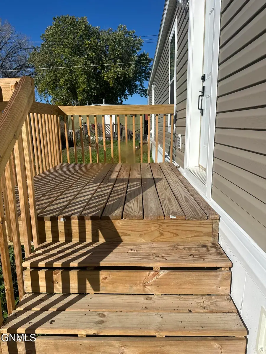 703 6th Avenue Se #C5, Mandan, ND 58554 - Image #2