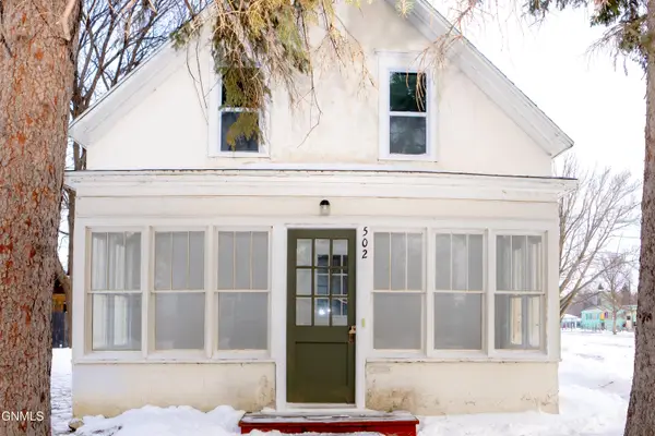 502 2nd Street Sw, Jamestown, ND 58401