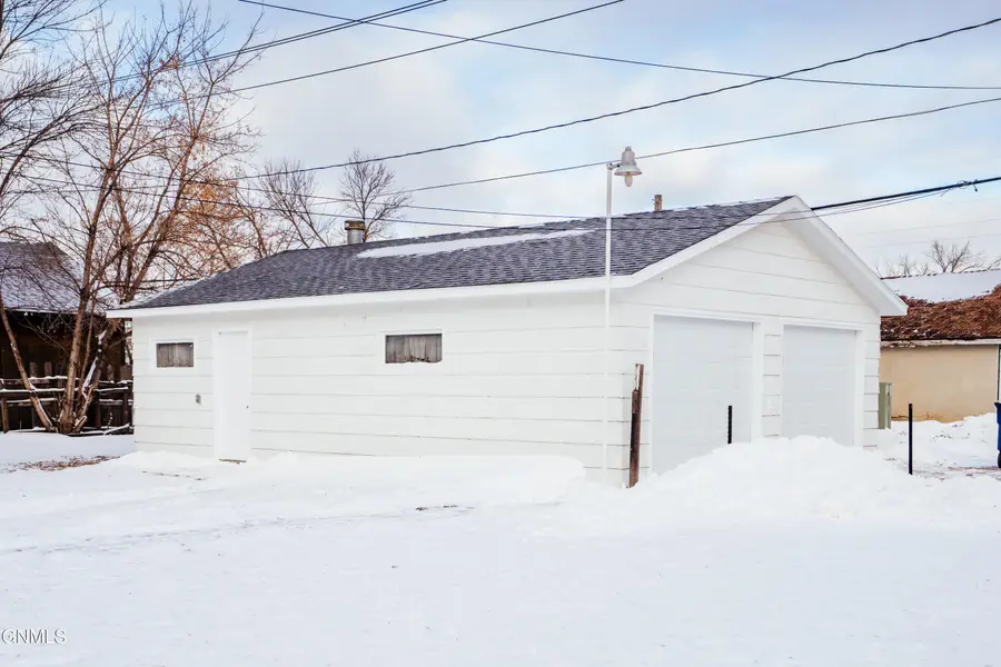 502 2nd Street Sw, Jamestown, ND 58401 - Image #3